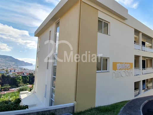 Apartamento De 3 Dormitorios, Edificio Panoram - Funchal