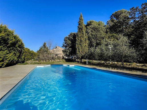 Villa with swimming pool close to the village