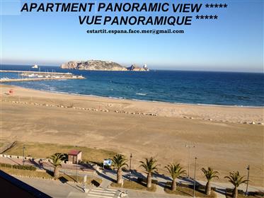 Prodává panoramatický apartmán s výhledem na moře poblíž hranic se Španělskem
