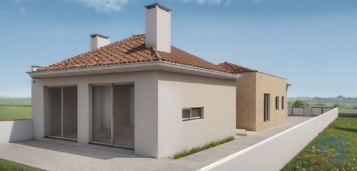 Housing with 3 Rooms in Setúbal with 182,00 m²
