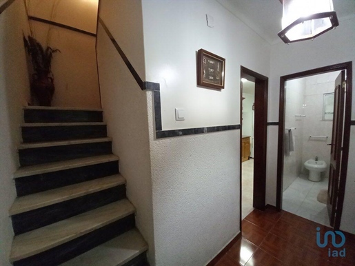 Home / Villa met 3 Kamers in Setúbal met 84,00 m²