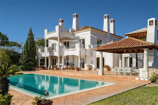 Classical 5 bed villa, Quinta do Lago- Pph1321