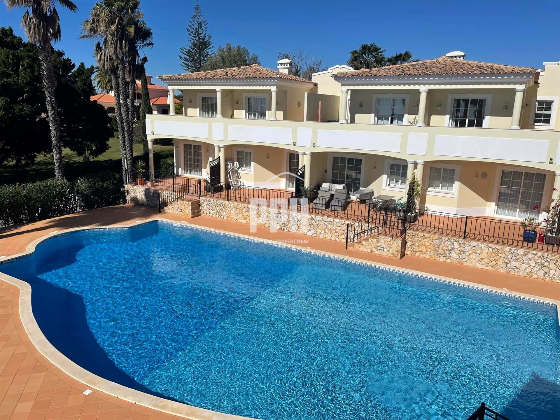 Sunset Terrace - 3 Bedroom Townhouse in Quinta da Madeira- Vale Formoso
