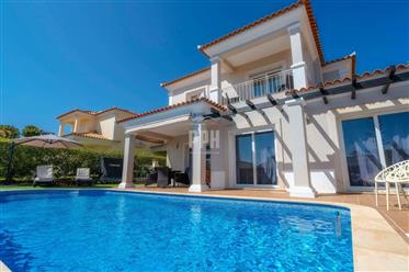 "Luxurious 4-Bedroom Villa in Vilamoura"
