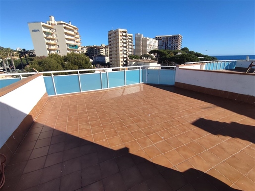 Riera - Espectacular Atico-Duplex c/enorme terraza de 76 m2 y vista mar a un paso en Playa de Aro