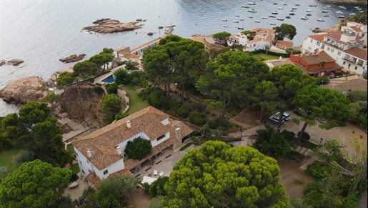 Villa Aiguablava - Fornells - Exclusive villa en bord de mer, avec un accès direct à une petite criq