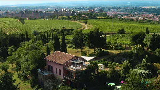 Von einem Architekten entworfenes Haus mit Blick auf die Stadt Carcassonne - 248 m² - 7.700 m² Grund
