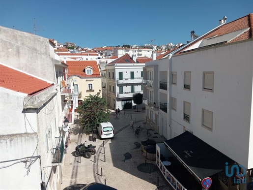Apartment with 2 Rooms in Leiria with 100,00 m²