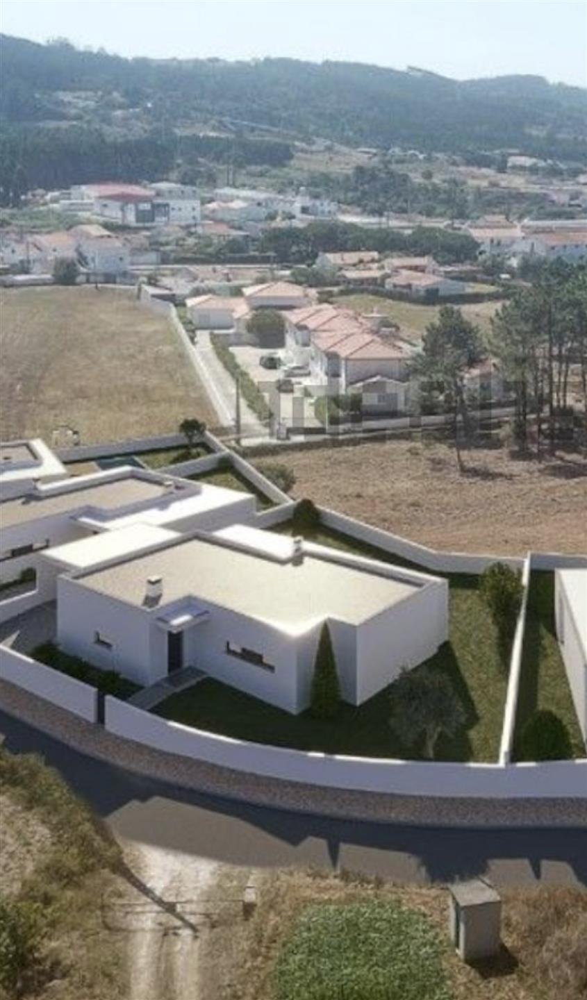 Nieuwe villa met 3 slaapkamers en zwembad in Famalicão da Nazaré