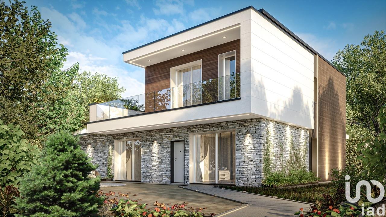 Venta Casa unifamiliar / Villa 210 m² - 4 dormitorios - Seregno