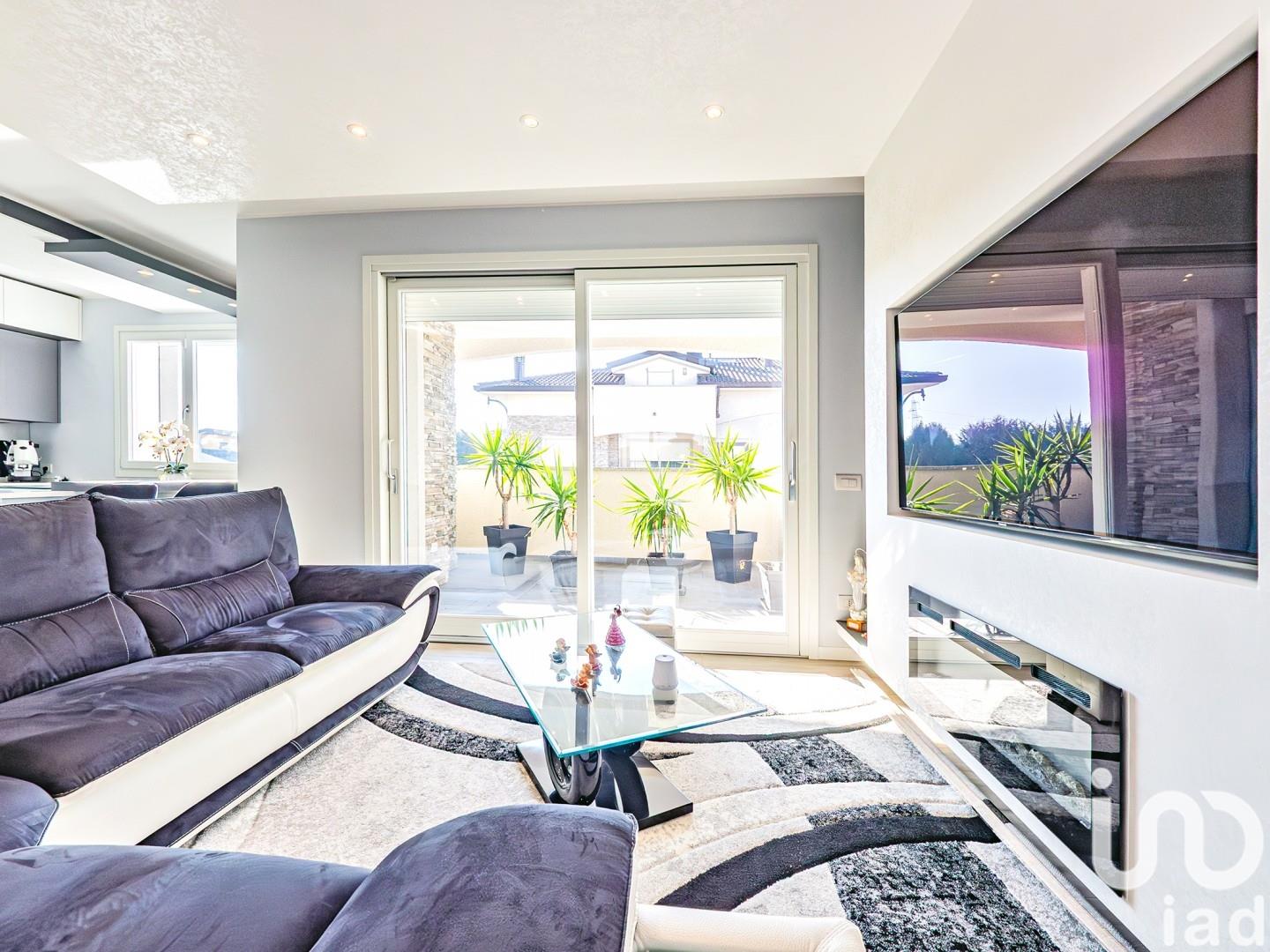 Purchase: Apartment (20811)