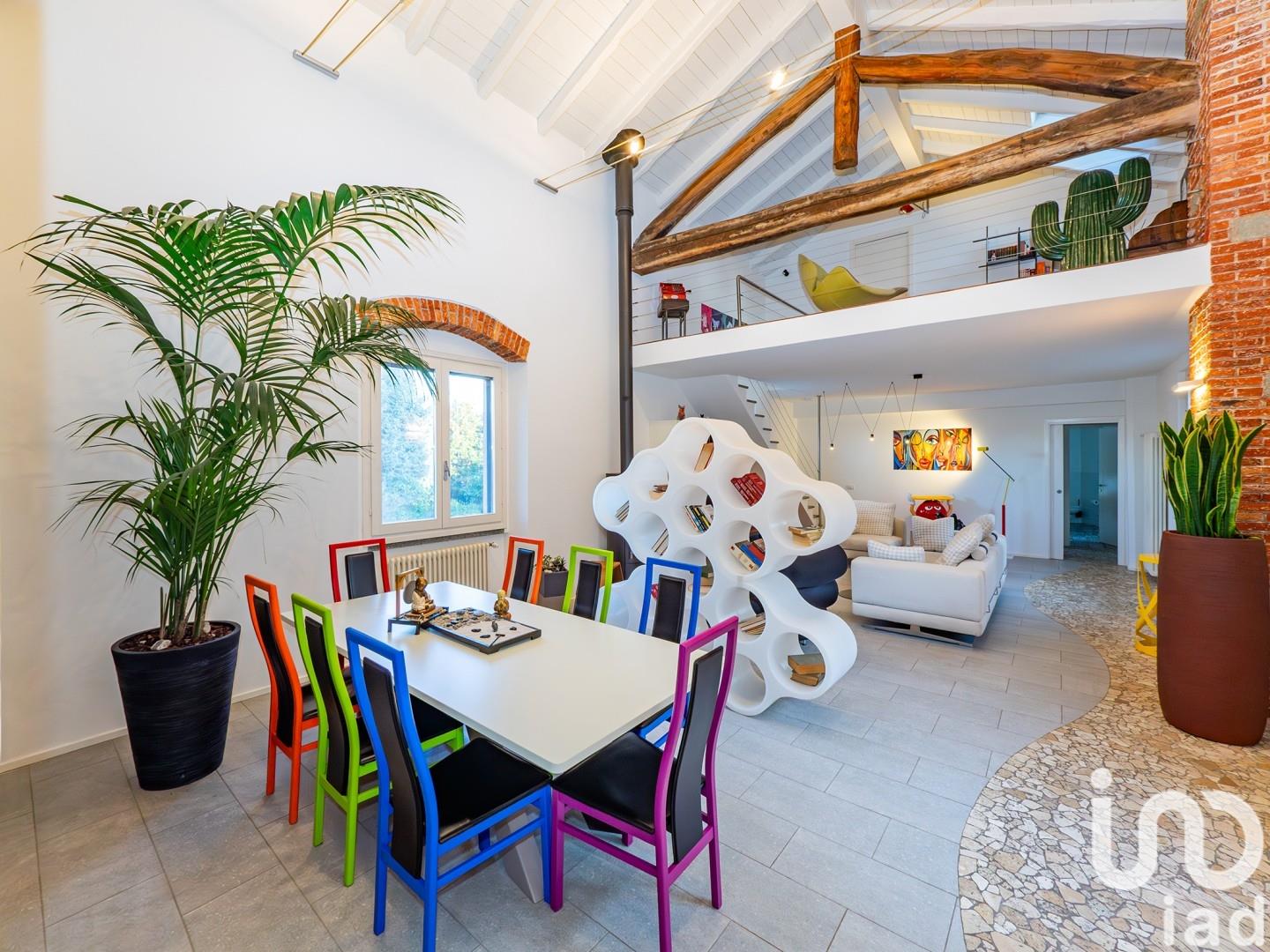 Sale Detached house / Villa 200 m² - 3 bedrooms - Cantù