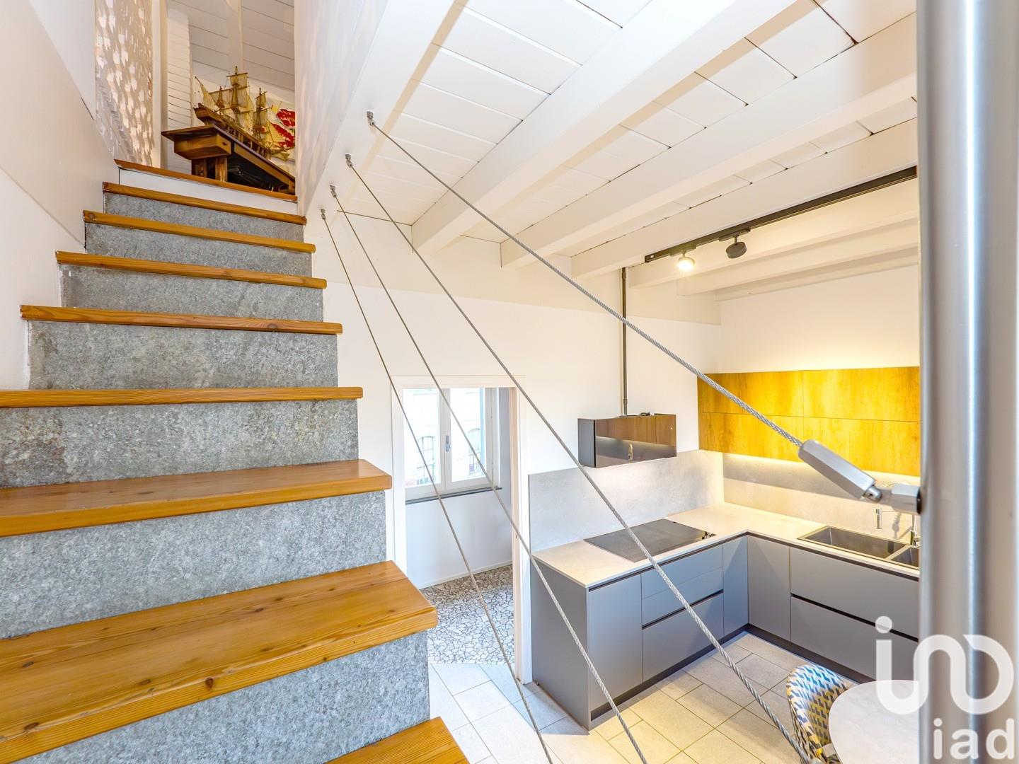 Sale Detached house / Villa 200 m² - 3 bedrooms - Cantù