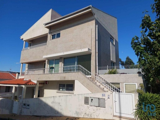 Casa T3 em Braga de 266,00 m²