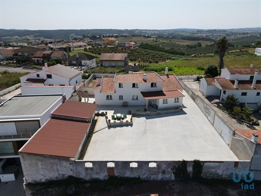 House with 5 Rooms in Cadaval e Pêro Moniz with 503,00 m²