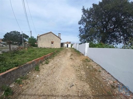 Village house with 2 Rooms in Lisboa with 168,00 m²