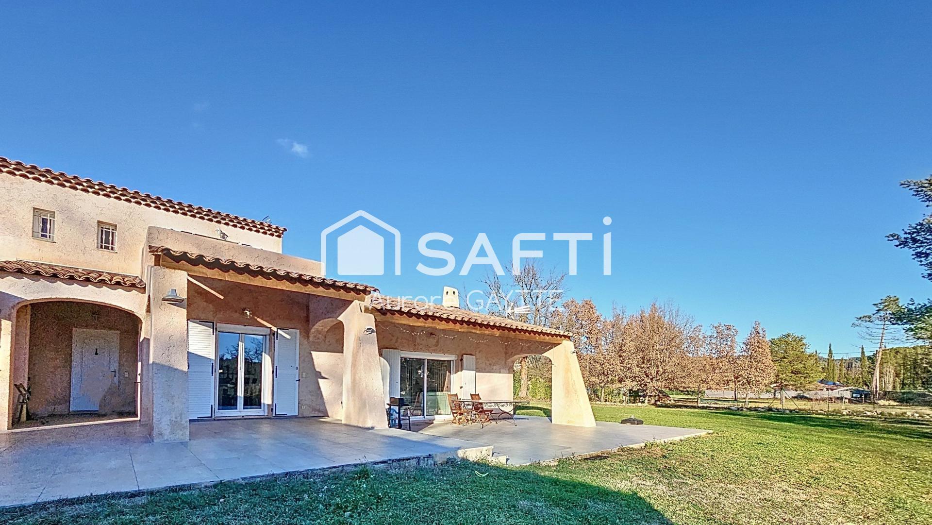 Purchase: Luxury property (83440)