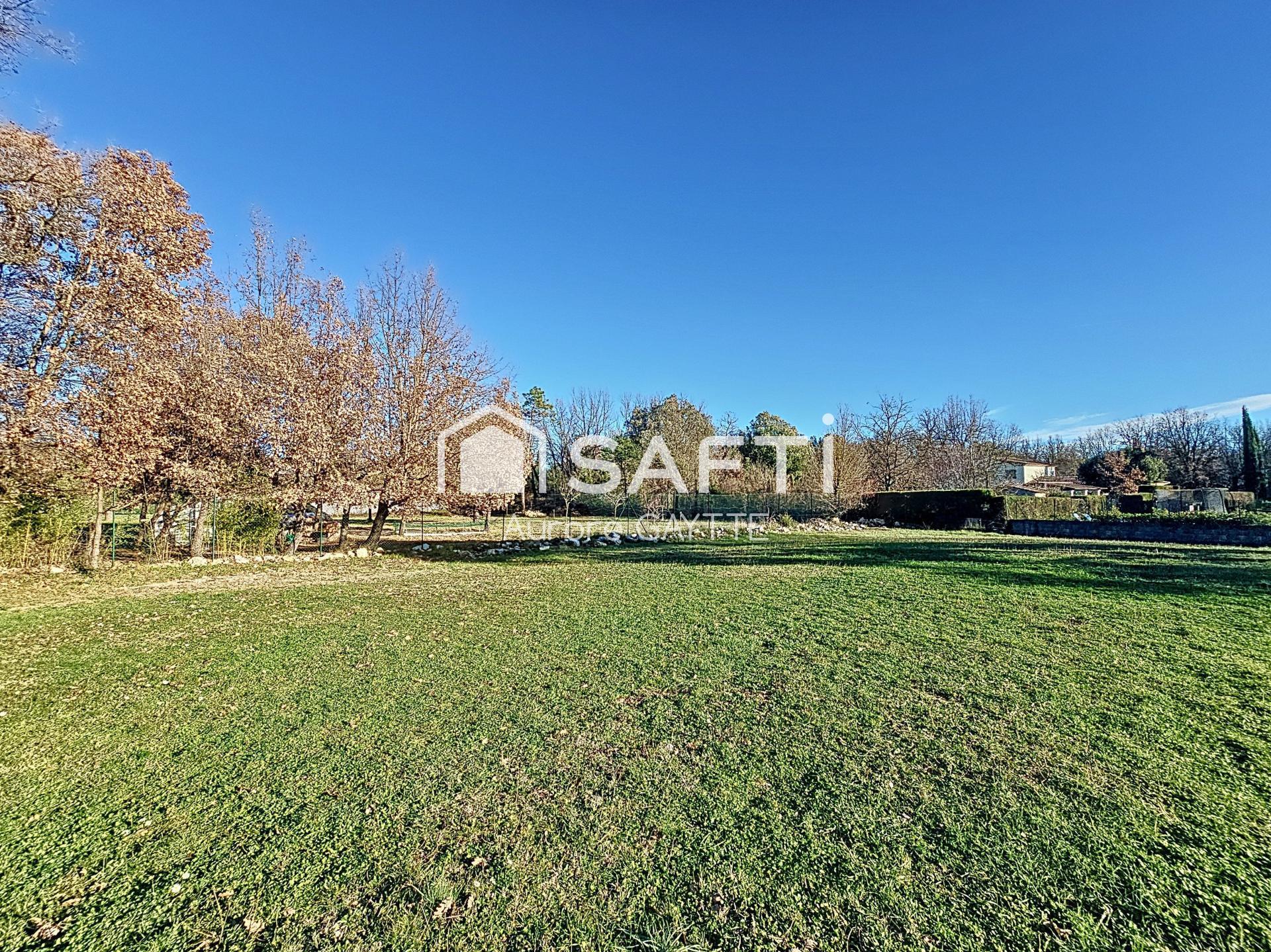 Purchase: Luxury property (83440)