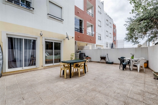 Apartamento T2 com Terraço à Venda em Tavira