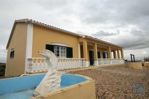 Country House with 6 Rooms in Santarém with 900,00 m²
