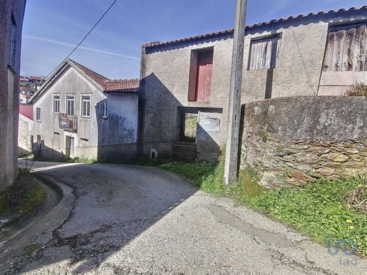 Casa del pueblo en el Coimbra, Penacova