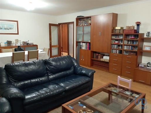Apartment with 3 Rooms in Coimbra with 168,00 m²