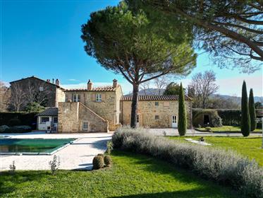 "Captivating Farmhouse with Pool, Annex, and Stunning Cortona Views"
