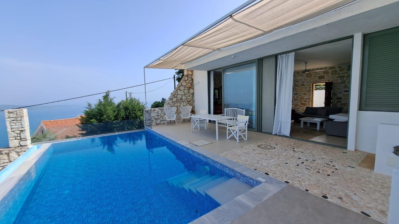 3 Bedroom modern stone house with amazing views.