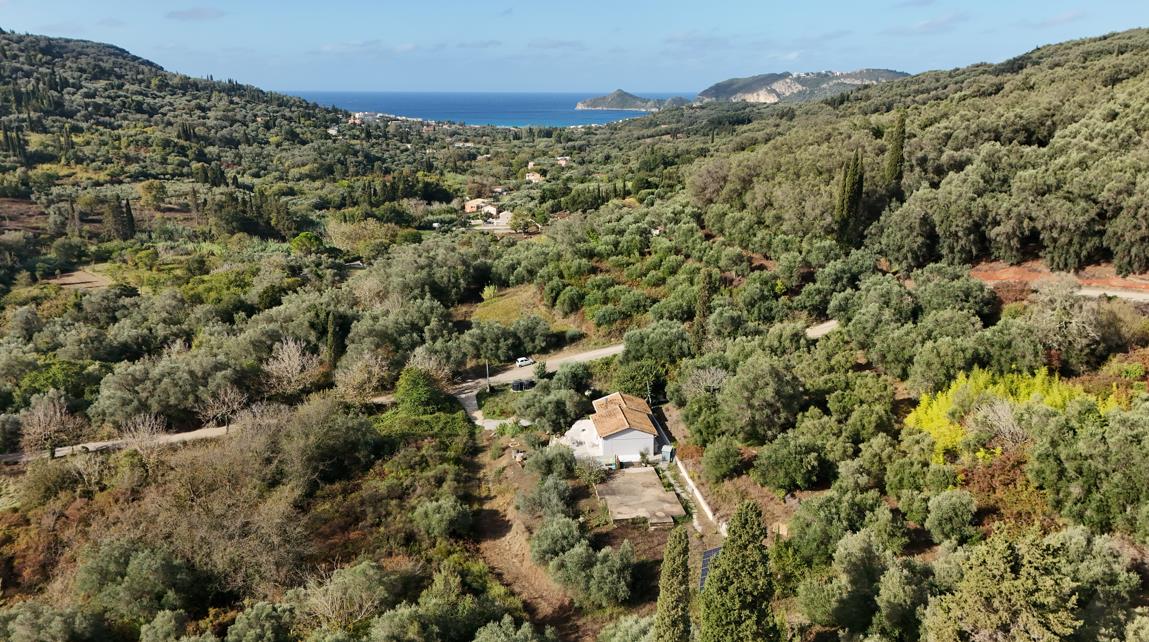 Casa con 3 camere da letto immersa nella natura ad Agios Georgios, Corfù