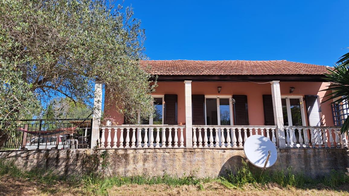 3 Bedroom House For Sale in Messonghi