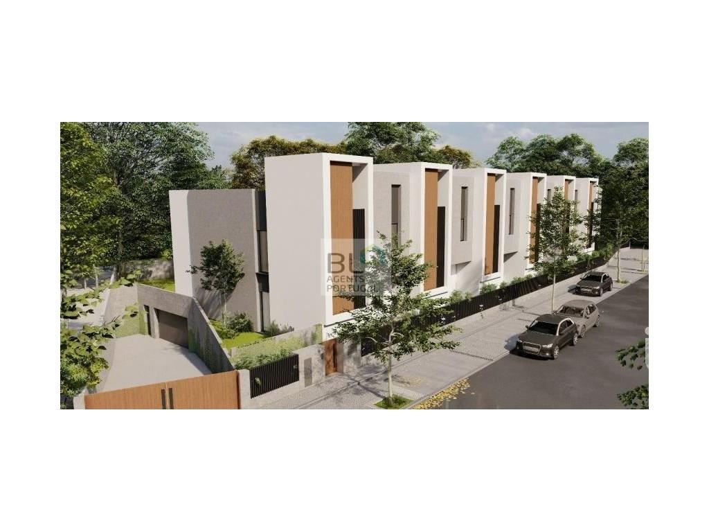 Aankoop: Terrein (8100)