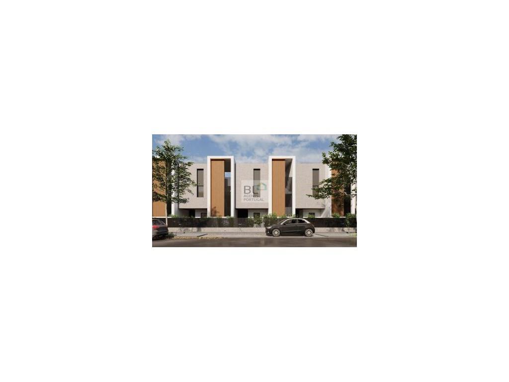 Aankoop: Terrein (8100)