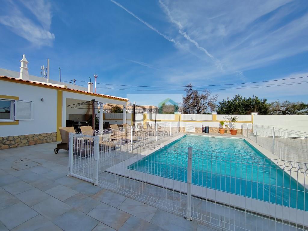 Maison indépendante - 5 chambres avec piscine - Vila Nova de Cacela - Algarve - Portugal