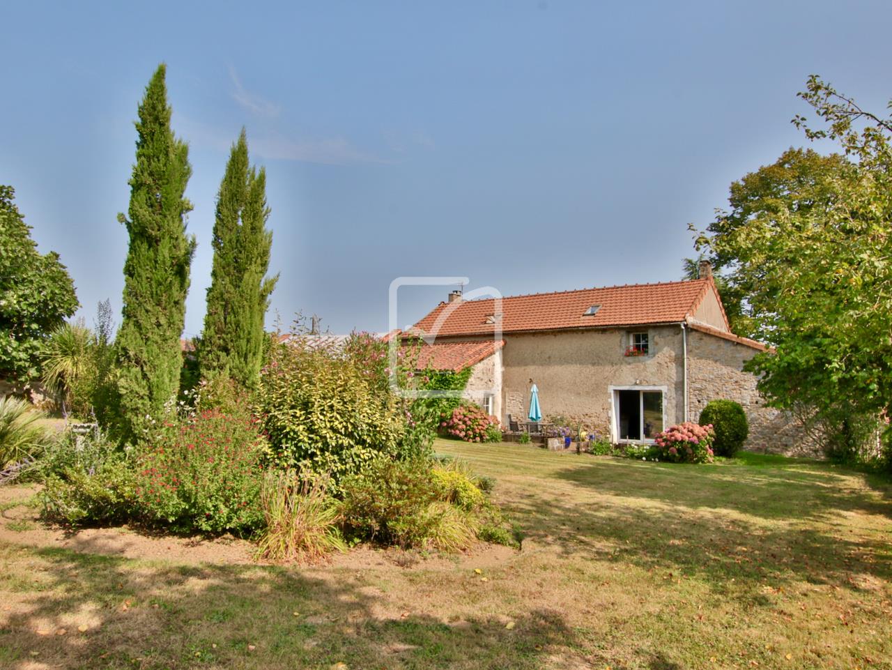 Farmhouse in Gâtine
