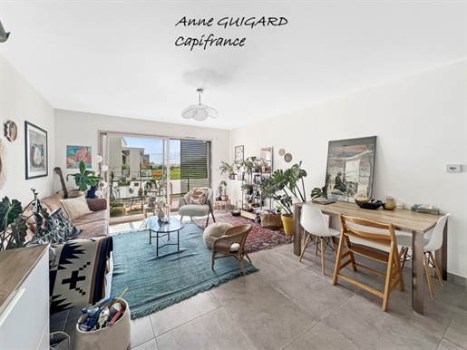 Dpt Haute Savoie (74), zu verkaufen Annecy Le Vieux neuwertige 3-Zimmer-Wohnung von 64 m²