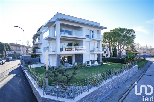 Vendita Appartamento 140 m² - 3 camere - Desenzano del Garda