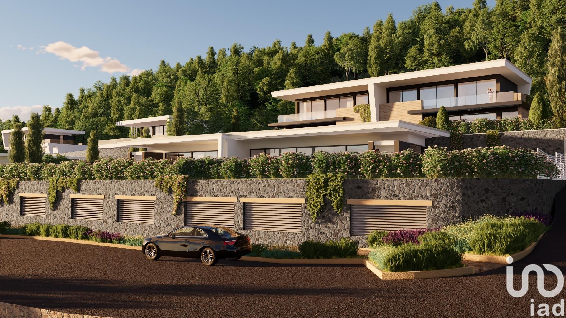 Sale Detached house / Villa 334 m² - 3 bedrooms - Lonato del Garda