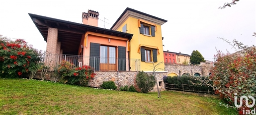 Huis te koop 159 m² - 2 slaapkamers - Monzambano