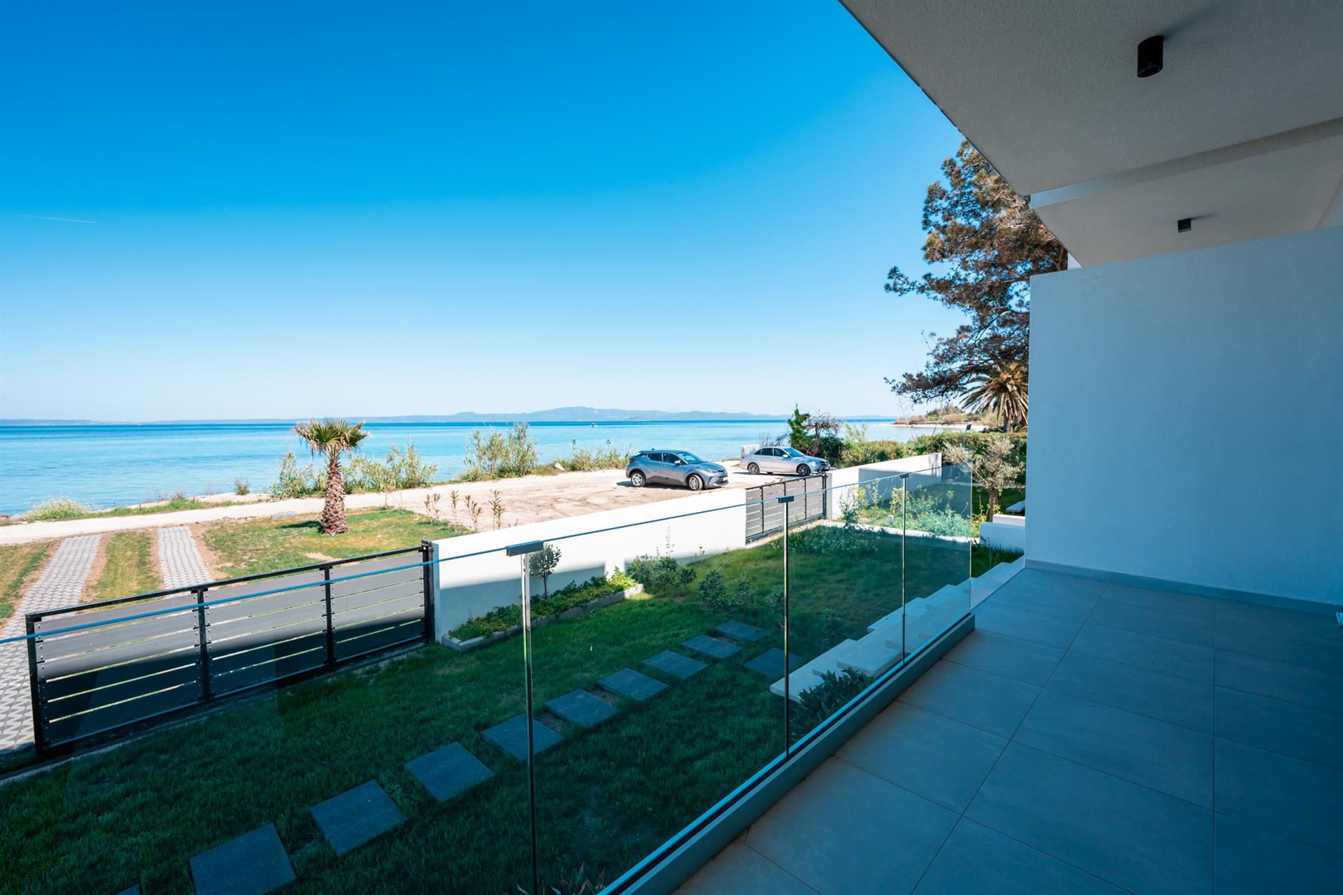 Luxury maisonette of 142 sq.m ,first on the sea in Polihrono Halkidiki