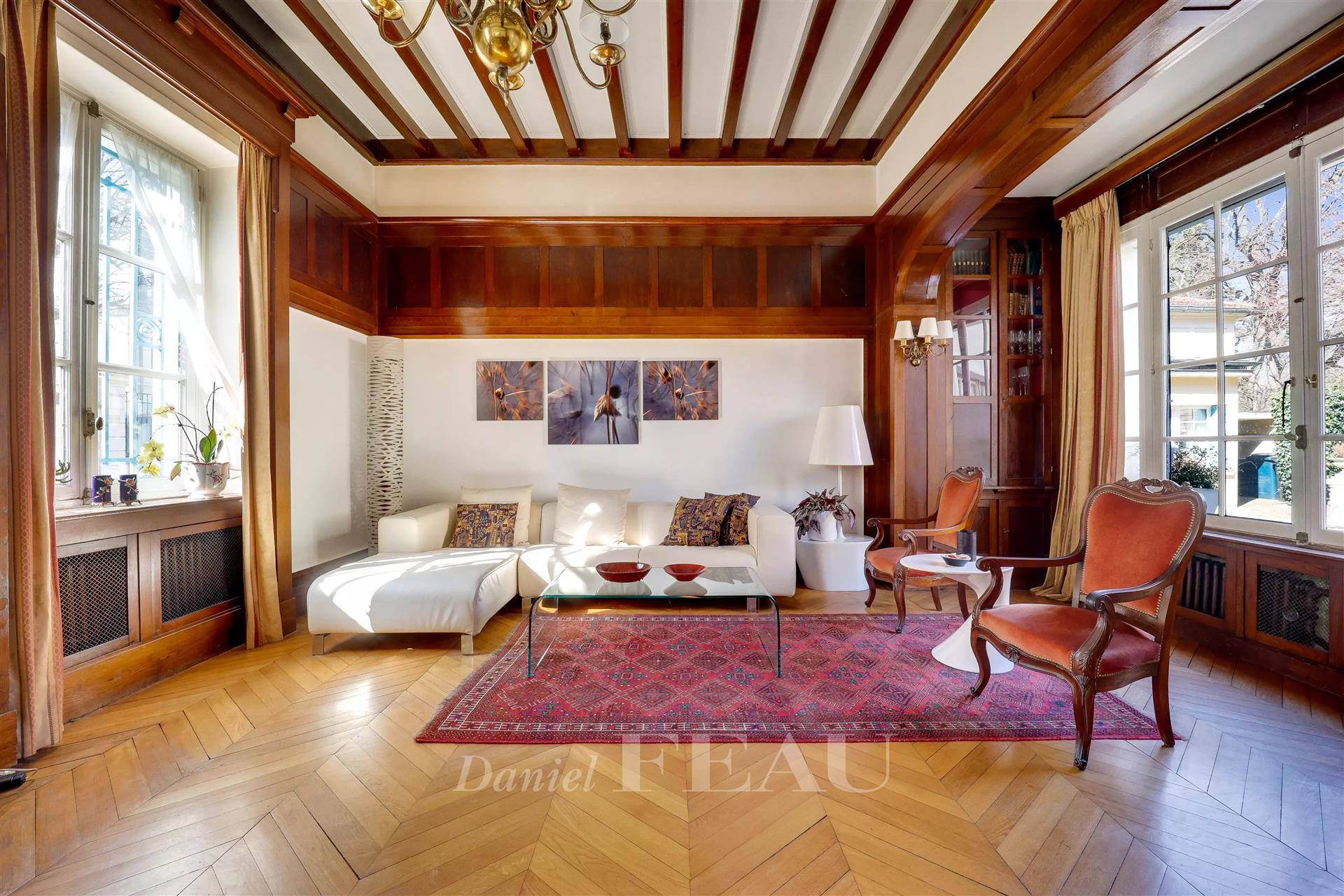 Saint-Germain-En-Laye - Alsace - Apartment in a private mansion