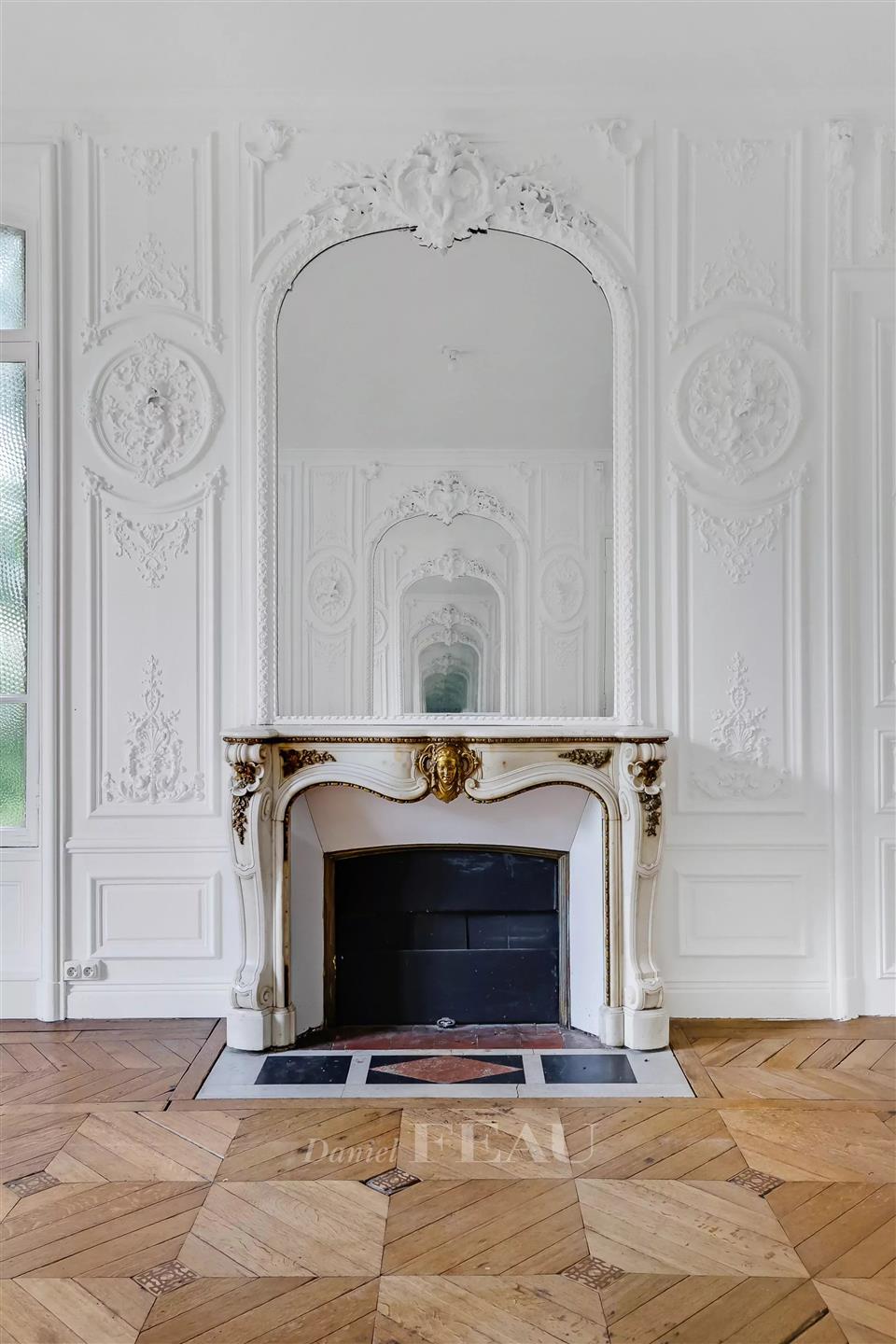 Saint-Germain-En-Laye - A remarkable 3-bed apartment