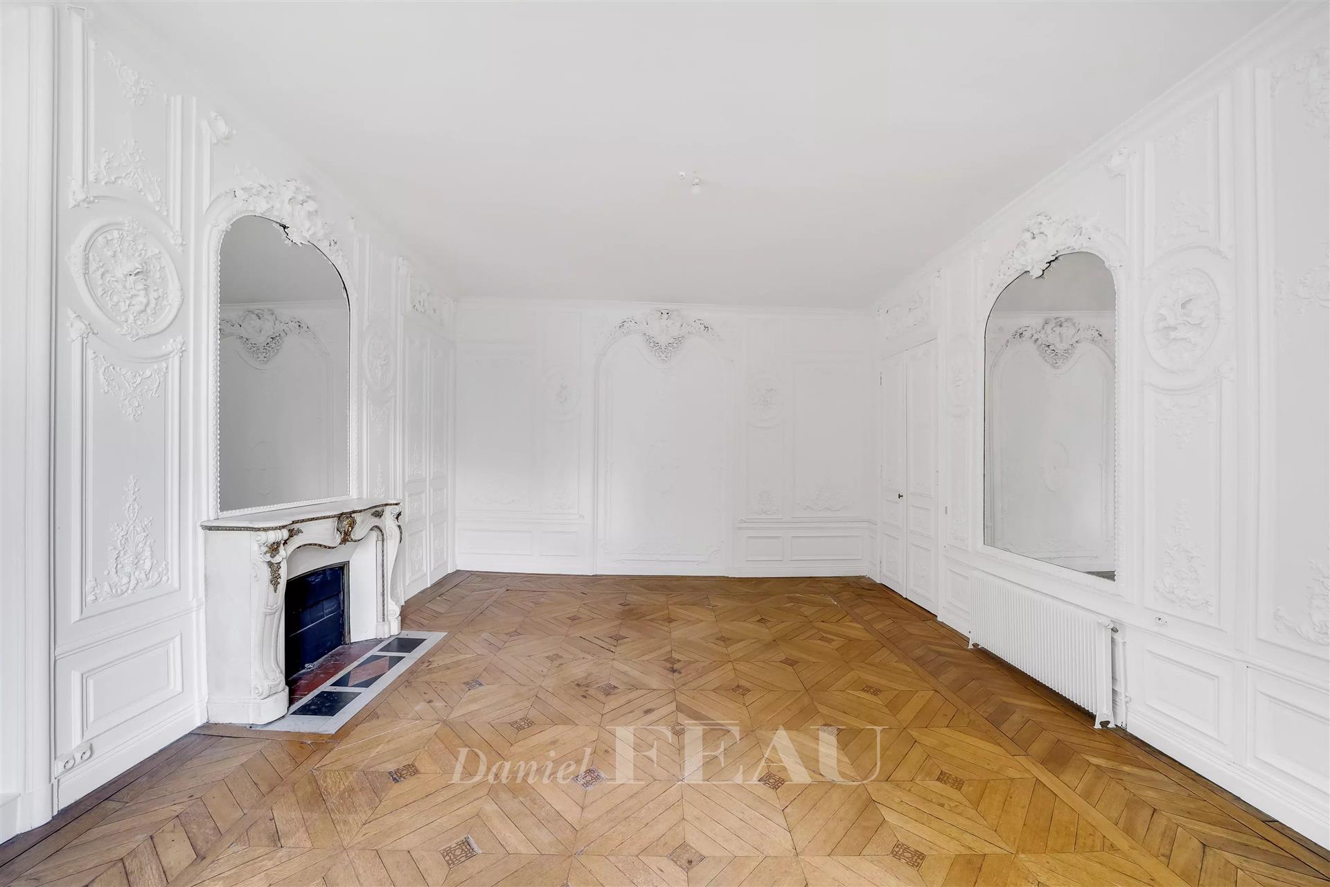 Saint-Germain-En-Laye - A remarkable 3-bed apartment