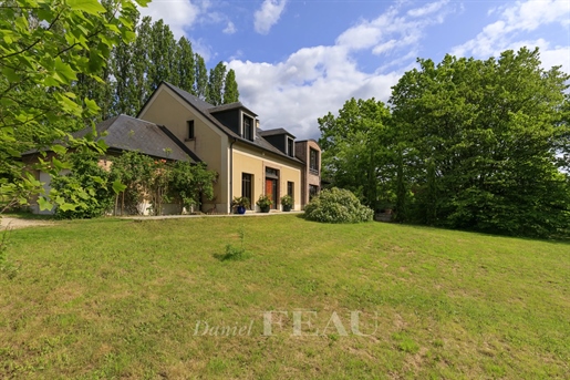 Chambourcy – An ideal family home in an extensive garden