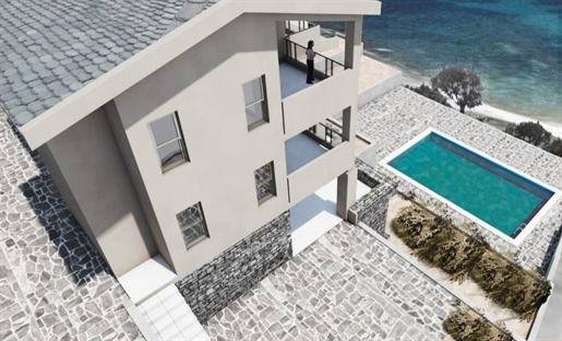 925973 - Apartment complex For sale, Agioi Apostoli, Petries, 1,080 sq.m., €3,800,000