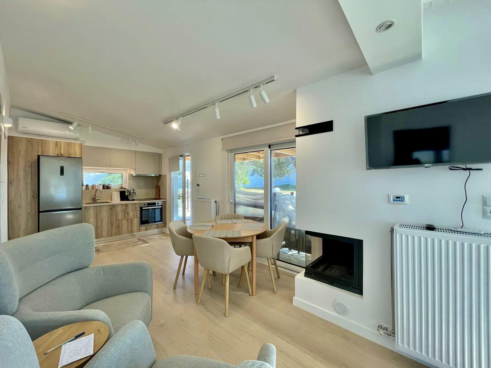 - Villa For sale, Nea Styra, Diliso, 80 sq.m., €850,000