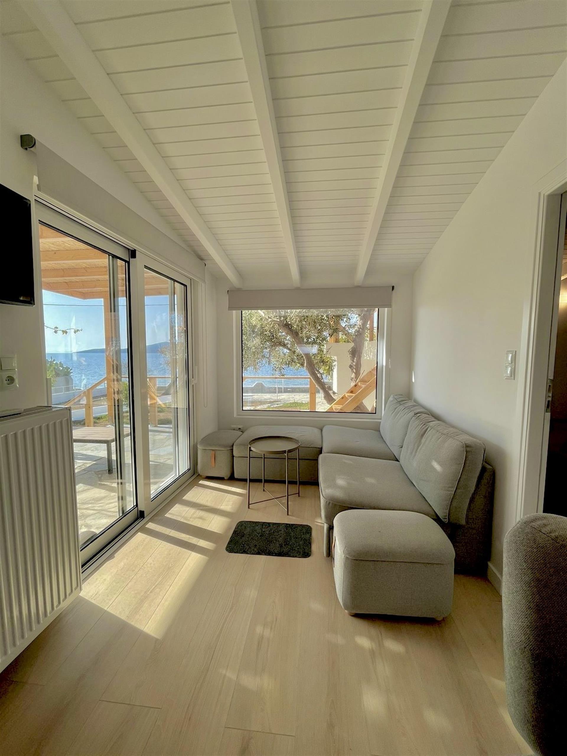 - Villa For sale, Nea Styra, Diliso, 80 sq.m., €850,000