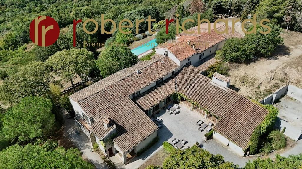 Country Estate in prime location