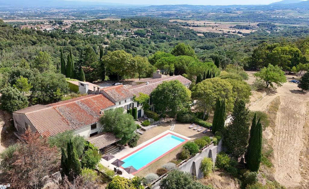 Country Estate in prime location