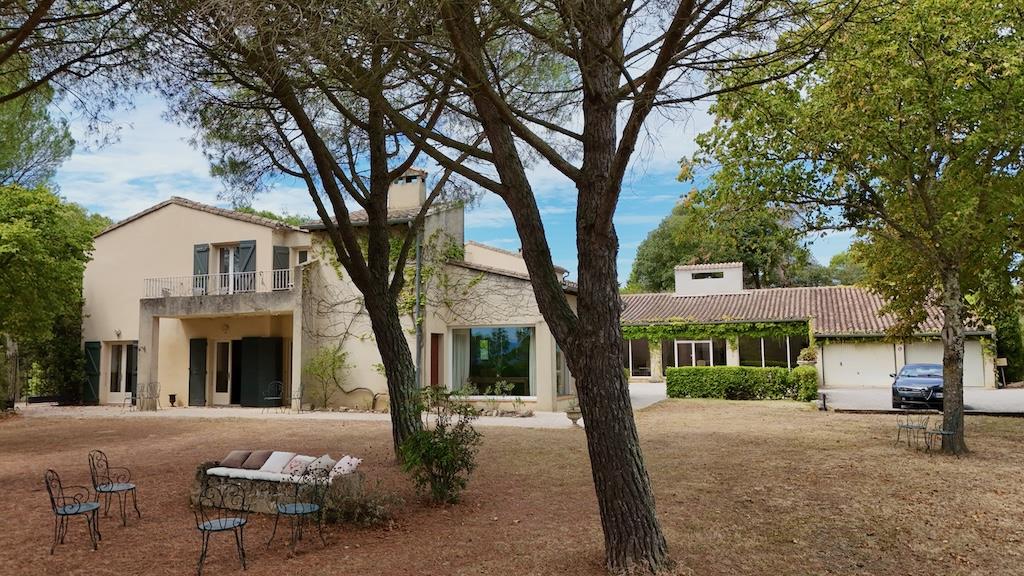 Country Estate in prime location