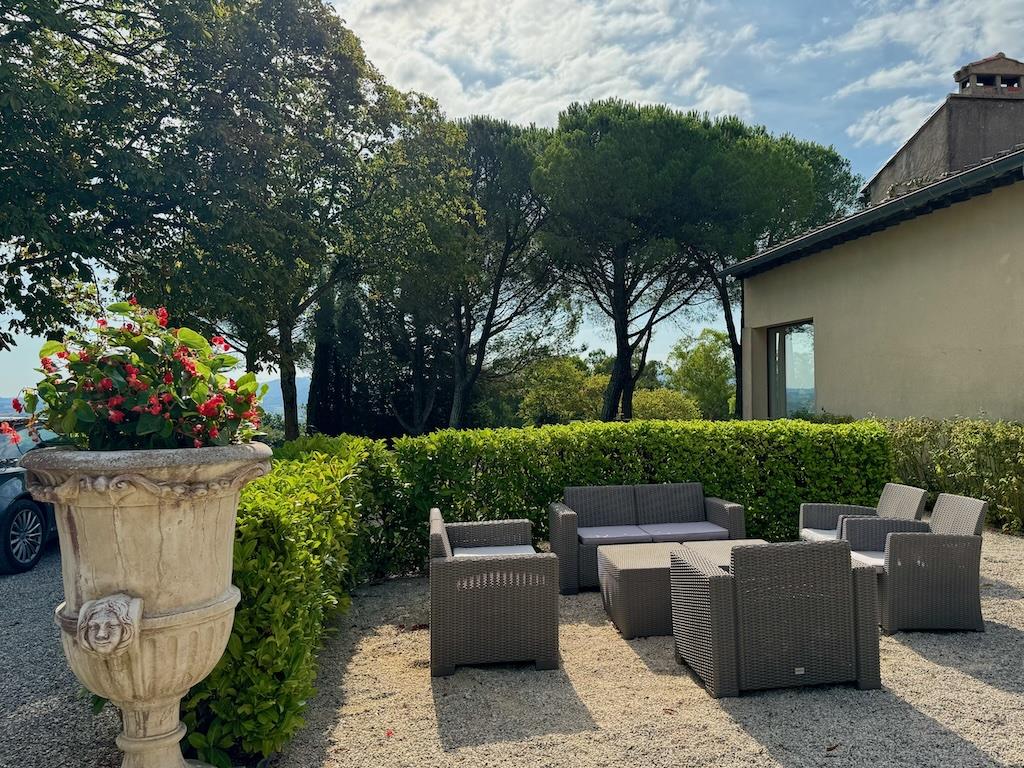 Country Estate in prime location